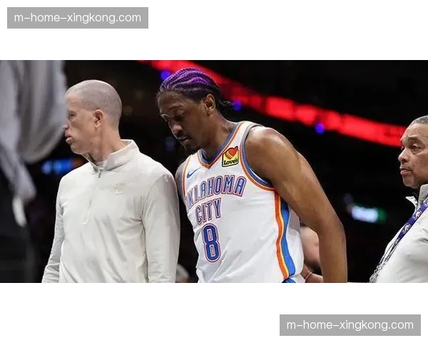 杰伦·威廉姆斯雷霆锋线 腿筋拉伤需两周评估